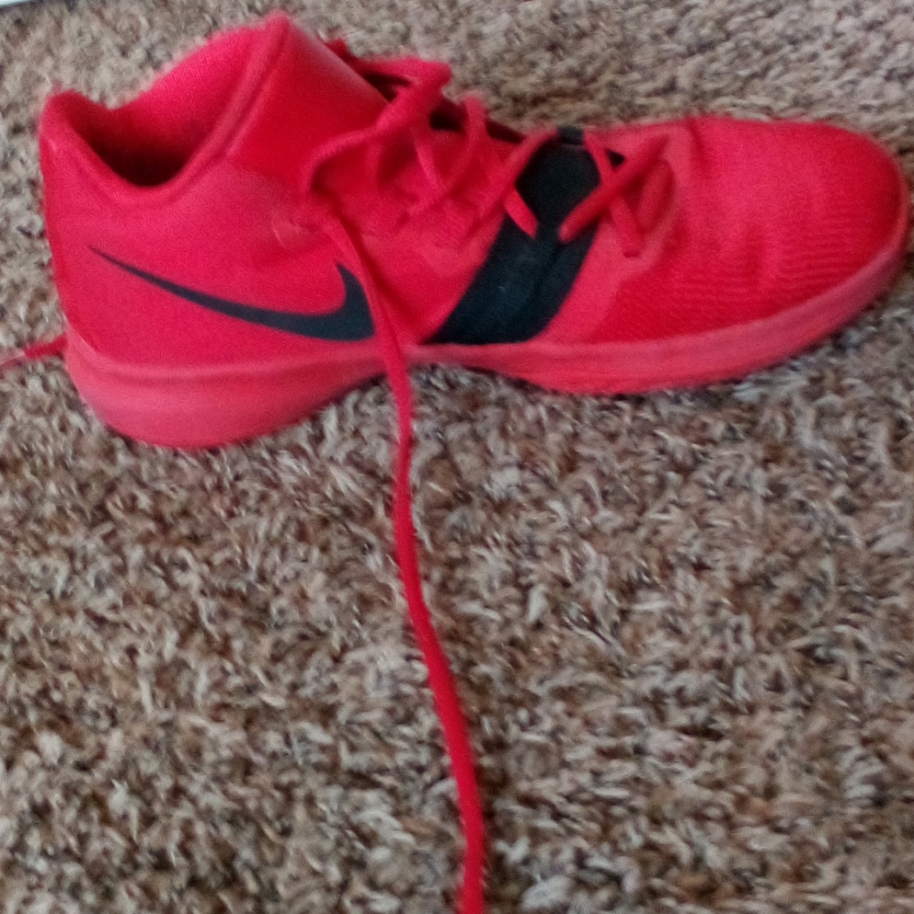 Red kyries
